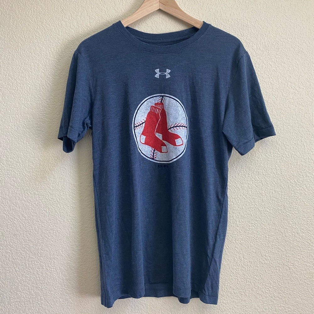 Men’s Boston Red Sox under armour shirt Small